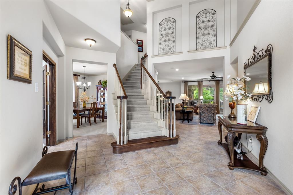 1915 Pioneer Drive