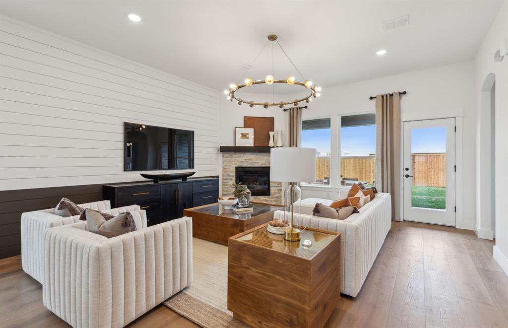 Highland Lakes - Residential