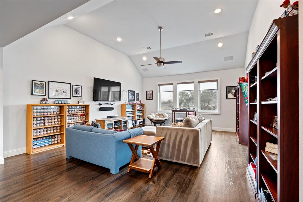 Janmar Circle 04 - Residential