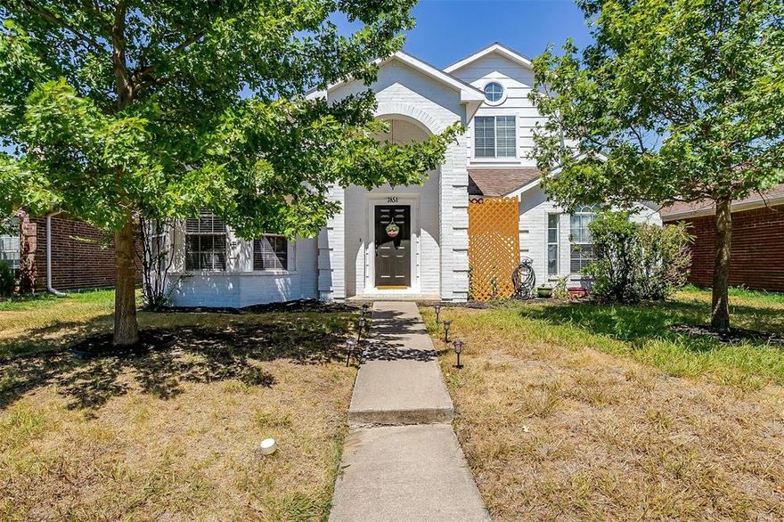 a beautifully updated home offering modern upgrades, flexible living options, and an exceptional location.
This thoughtfully renovated property features updated kitchen countertops, upgraded flooring, and refreshed bathrooms, enhancing both everyday comfort and long-term value. The practical and well-designed layout offers versatile living spaces, making the home ideal for both owner-occupants and investors seeking strong rental potential.
One of the standout advantages of this property is NO HOA, allowing for greater flexibility, fewer restrictions, and lower ongoing costs — perfect for both personal use and investment purposes.
Located in a highly convenient Frisco neighborhood, the home is just minutes from grocery stores, shopping centers, dining, and everyday essentials. With everything close by, daily life is effortless and efficient. Easy access to major roads and surrounding lifestyle amenities further adds to the property’s appeal.
Move-in ready, updated, and free from HOA restrictions, this home presents a rare opportunity to enjoy comfortable living or secure a solid investment in one of Frisco’s most desirable and accessible areas.