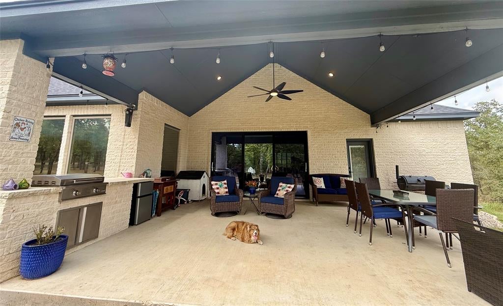 2045 Glenhollow Drive