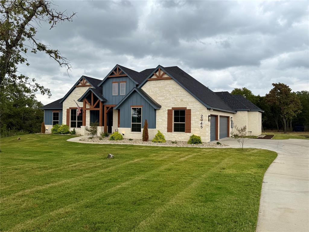 2045 Glenhollow Drive