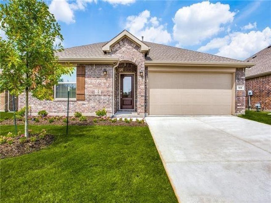Well maintained Lennar built 4 bed 2 bath home in Avery Pointe subdivision in Anna, Tx. The house has high end finishes throughout. The Kitchen has Granite counter tops and stainless steel appliances. Community has amenity center and pool access. Easy access (less than 5 min drive) to Hwy 75 and Hwy 5 in Anna. The property is zoned to Anna ISD schools.