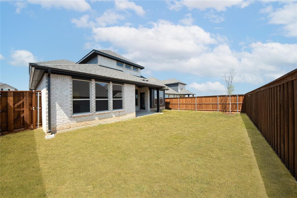 3857 Pearlwood Road