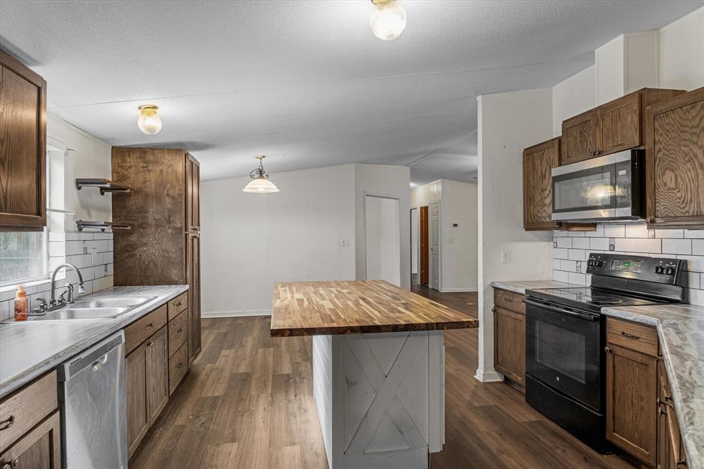 Hickory Hills - Residential