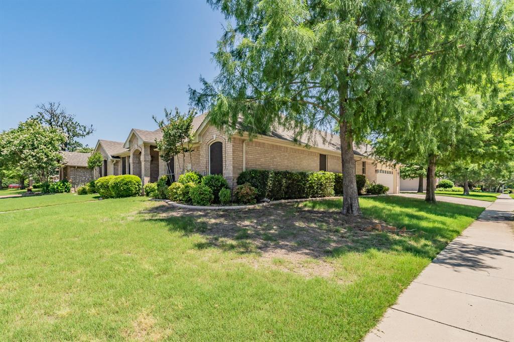 8300 Red Rose Trail