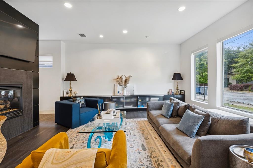 Lafoy Place - Residential Lease