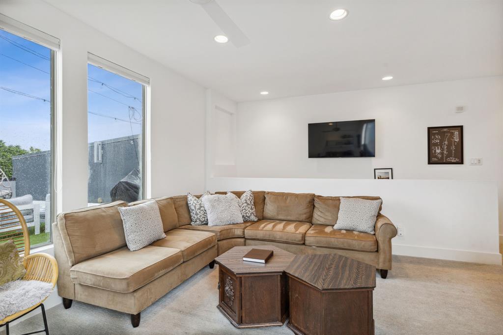 Lafoy Place - Residential Lease