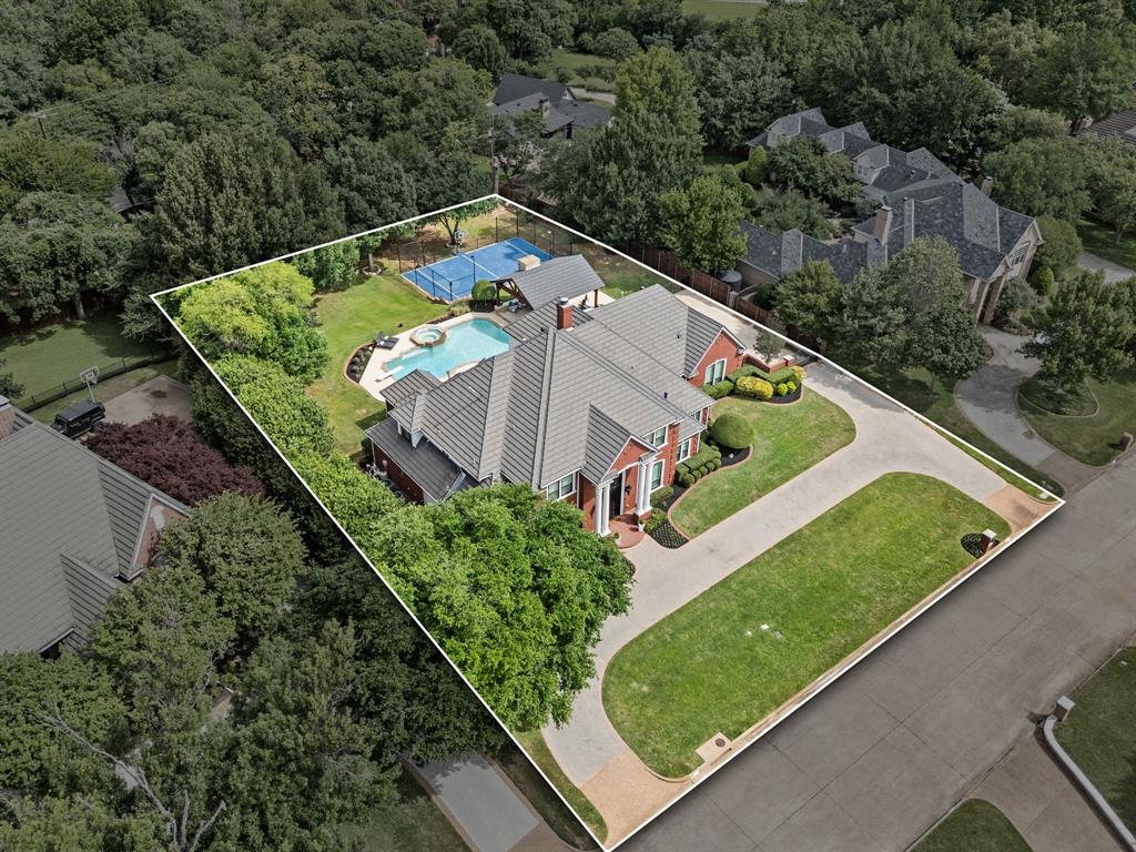4111 Buckingham Place