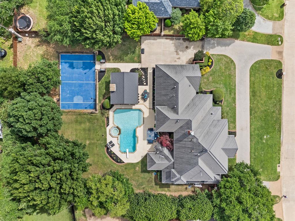 4111 Buckingham Place