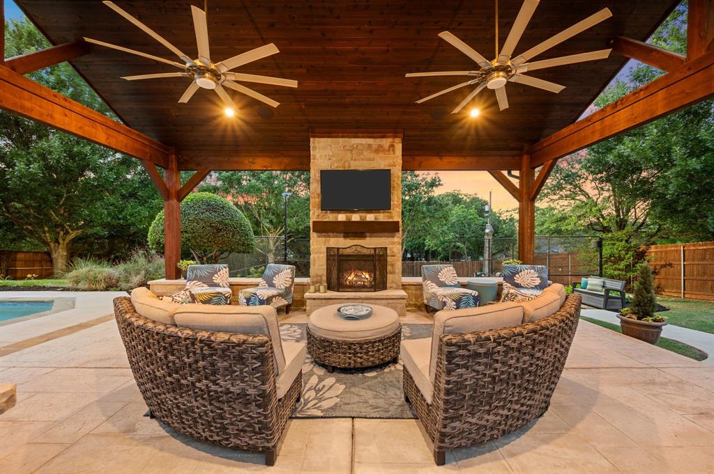 4111 Buckingham Place
