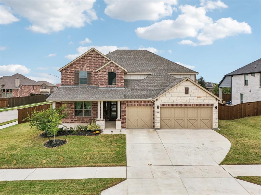 1601 Thunderbird Drive