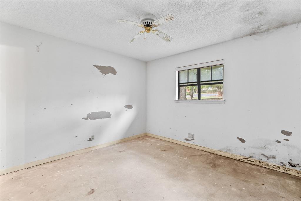 Springhill Canal - Residential