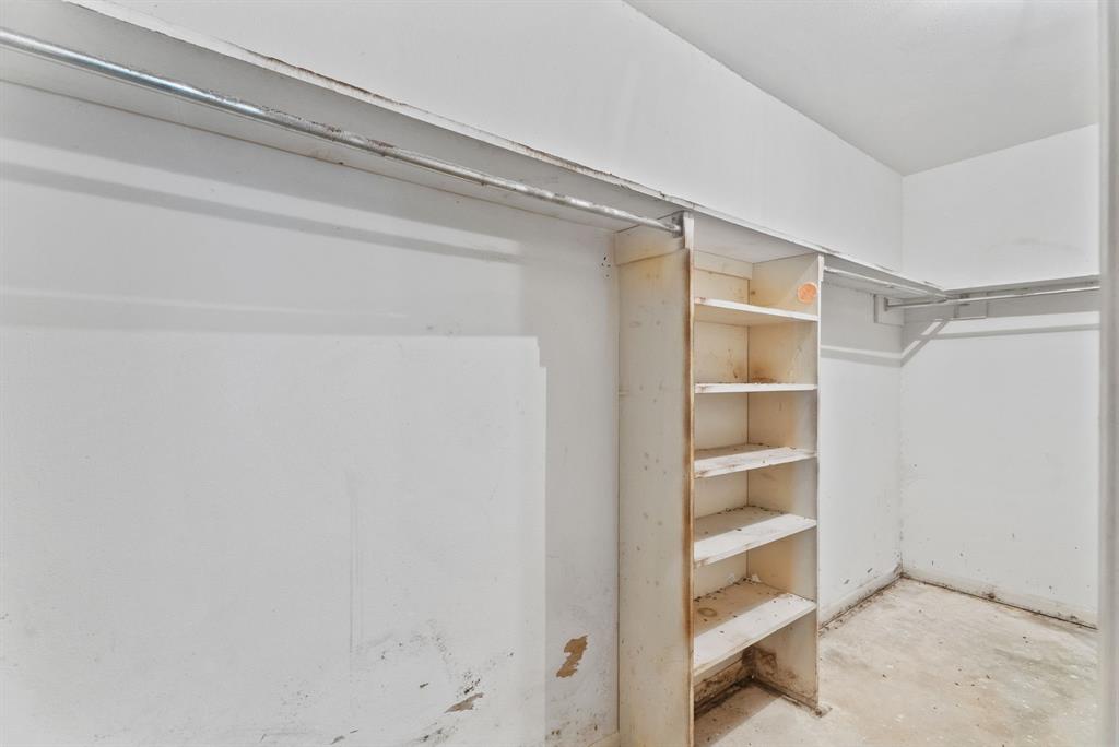 Springhill Canal - Residential