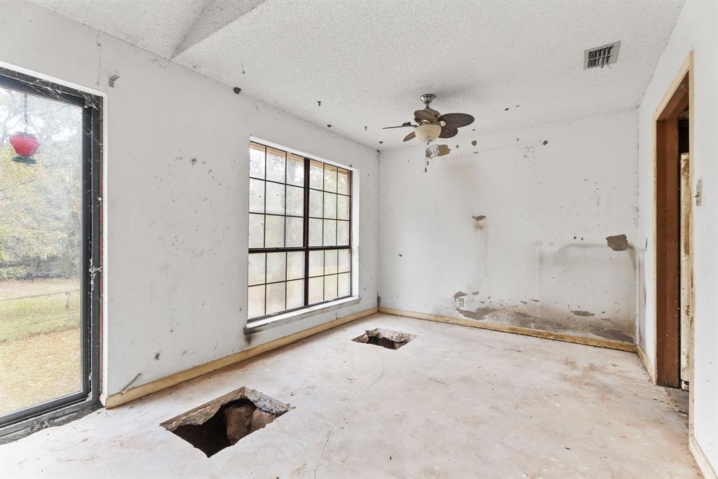 Springhill Canal - Residential