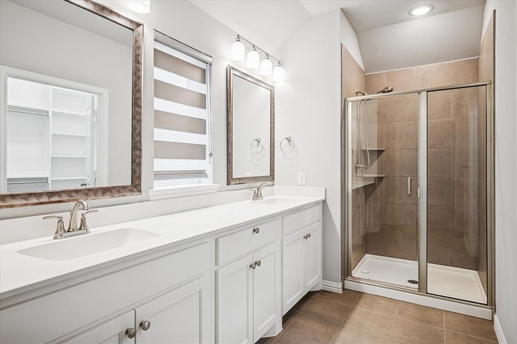 Castle Hills Ph 10 Lewisvil - Residential Lease