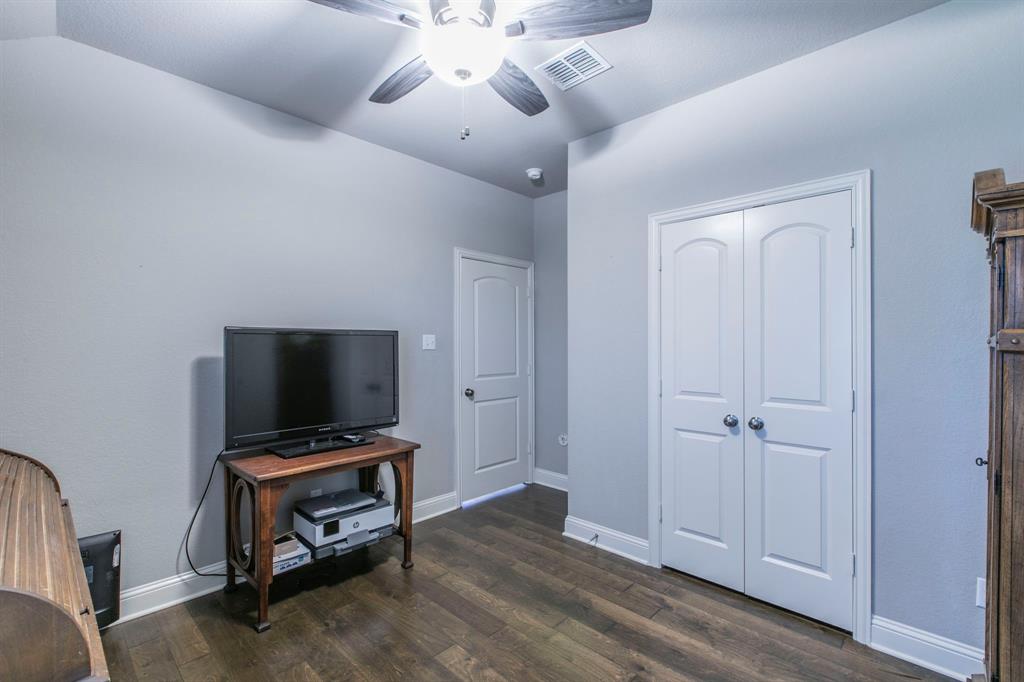 TRAILS OF OAKRIDGE - Residential