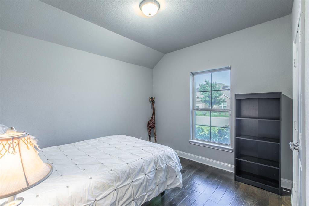 TRAILS OF OAKRIDGE - Residential