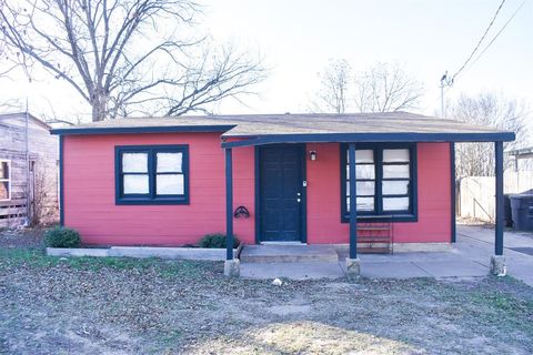 905 Bee Street Brady TX 76825
