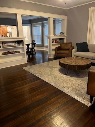 1226 W Woodard Street