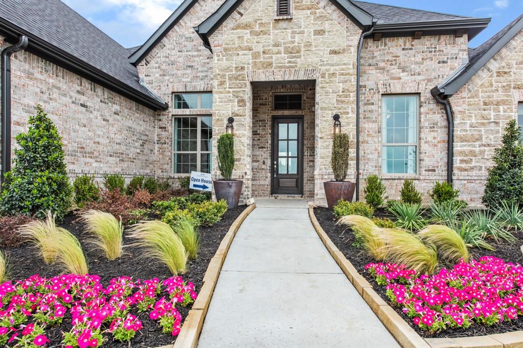 2141 Glenbrook Street