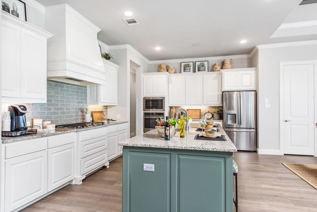 2141 Glenbrook Street