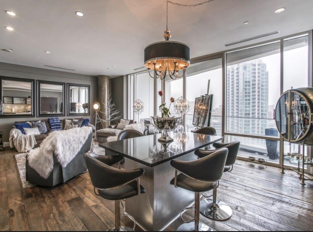 2408 Victory Park Lane 1034