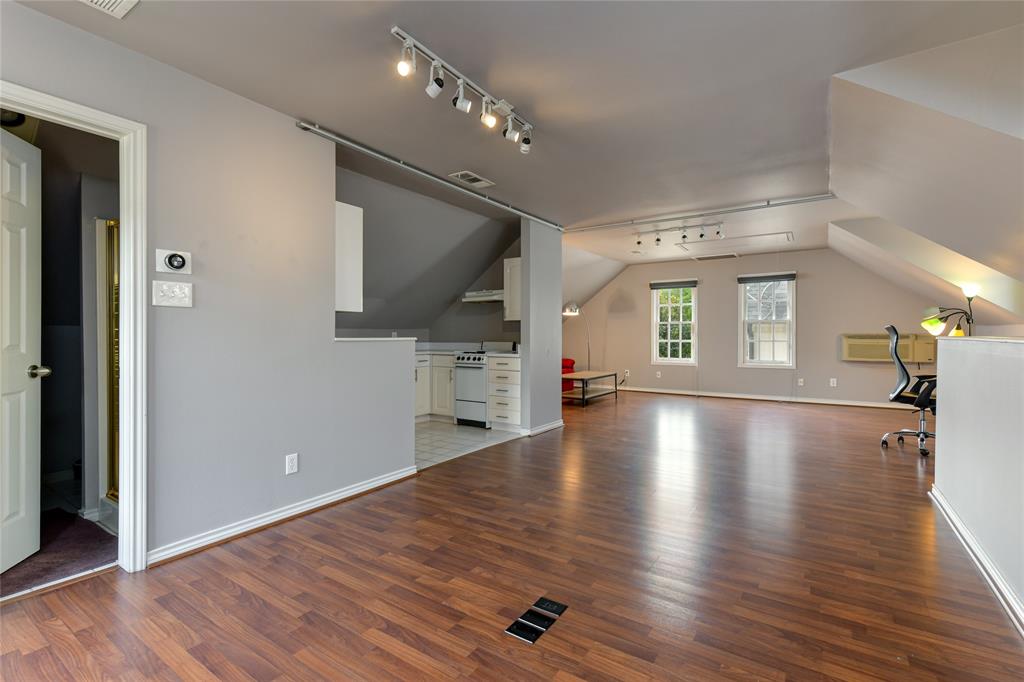 Highland Park 04 Instl - Residential