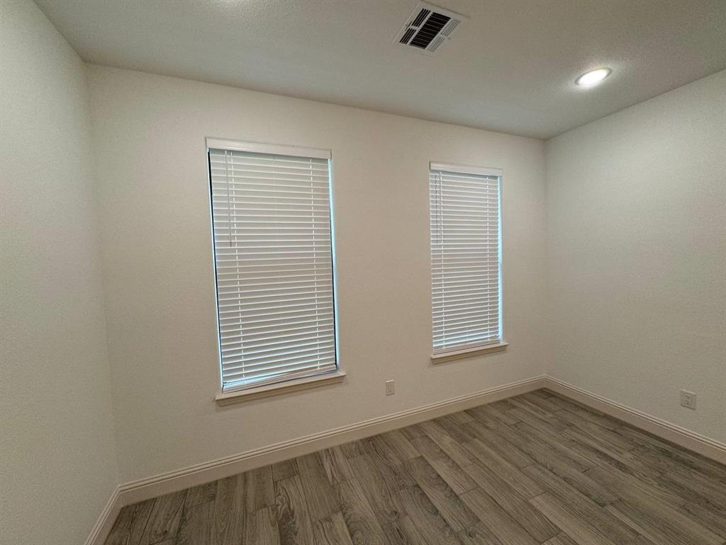 Canyon Creek III - Residential Lease