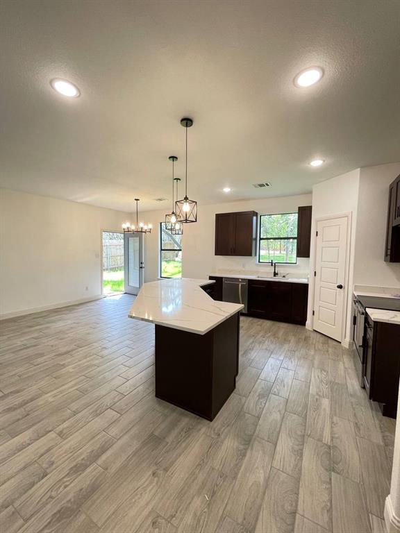 Canyon Creek III - Residential Lease