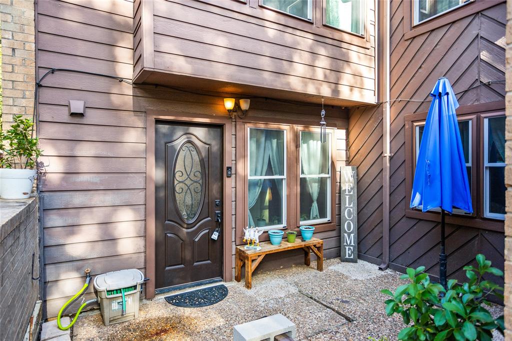 739 Oakwood Trail