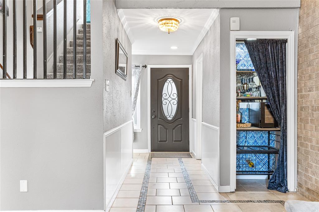 739 Oakwood Trail