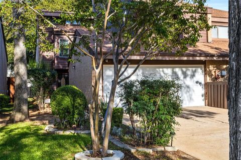 739 Oakwood Trail Fort Worth TX 76112