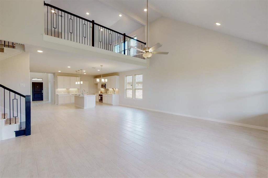 3704 Bluestem Boulevard