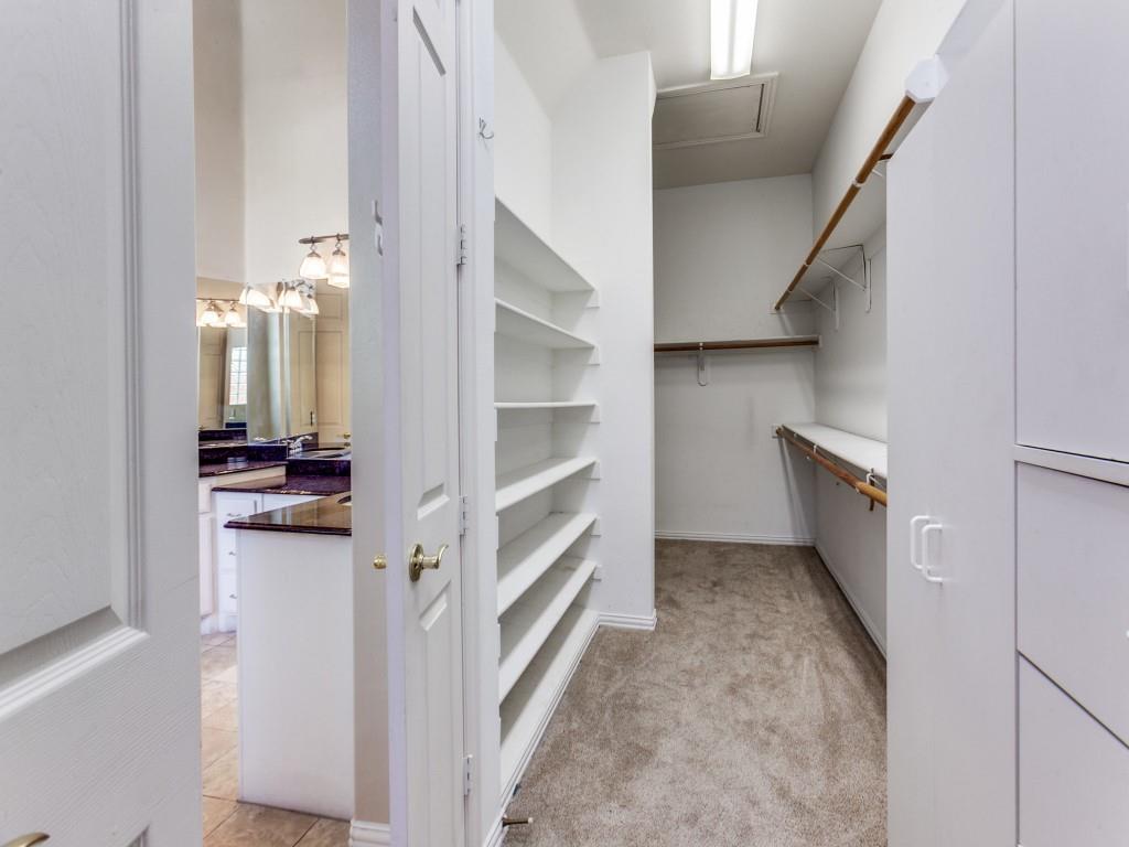 BOUNDBROOK OAKS ESTATES - Residential