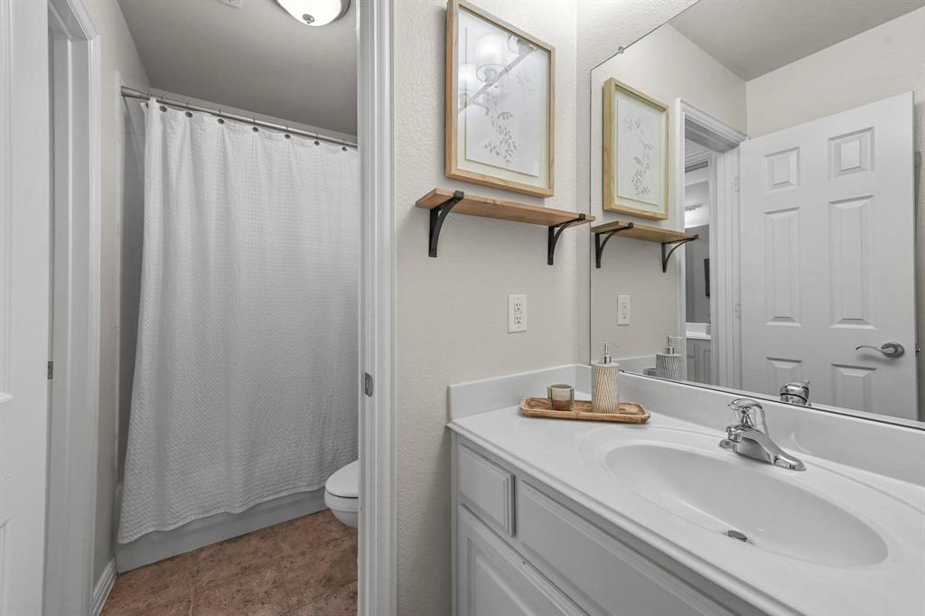 Flower Mound, Texas 75028, United States, 5 Bedrooms Bedrooms, ,4 BathroomsBathrooms,Residential,Active,1682