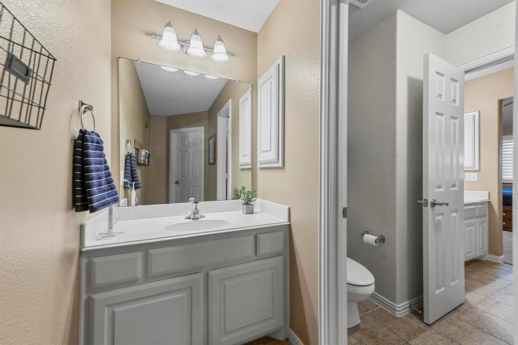 Flower Mound, Texas 75028, United States, 5 Bedrooms Bedrooms, ,4 BathroomsBathrooms,Residential,Active,1682