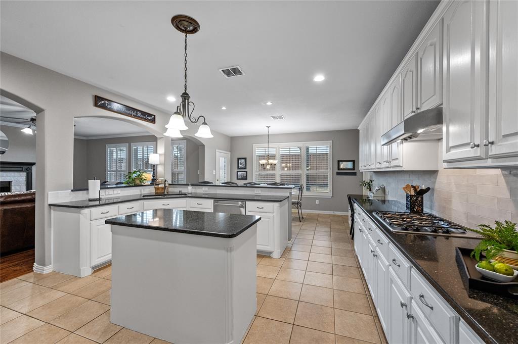 Flower Mound, Texas 75028, United States, 5 Bedrooms Bedrooms, ,4 BathroomsBathrooms,Residential,Active,1682