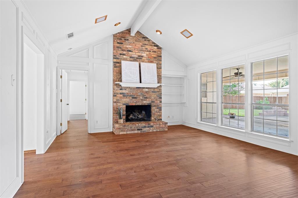 1204 Kenshire Lane