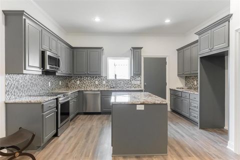 Tiny photo for 5825 County Road 173, Celina, TX 75009 (MLS # 20993567)