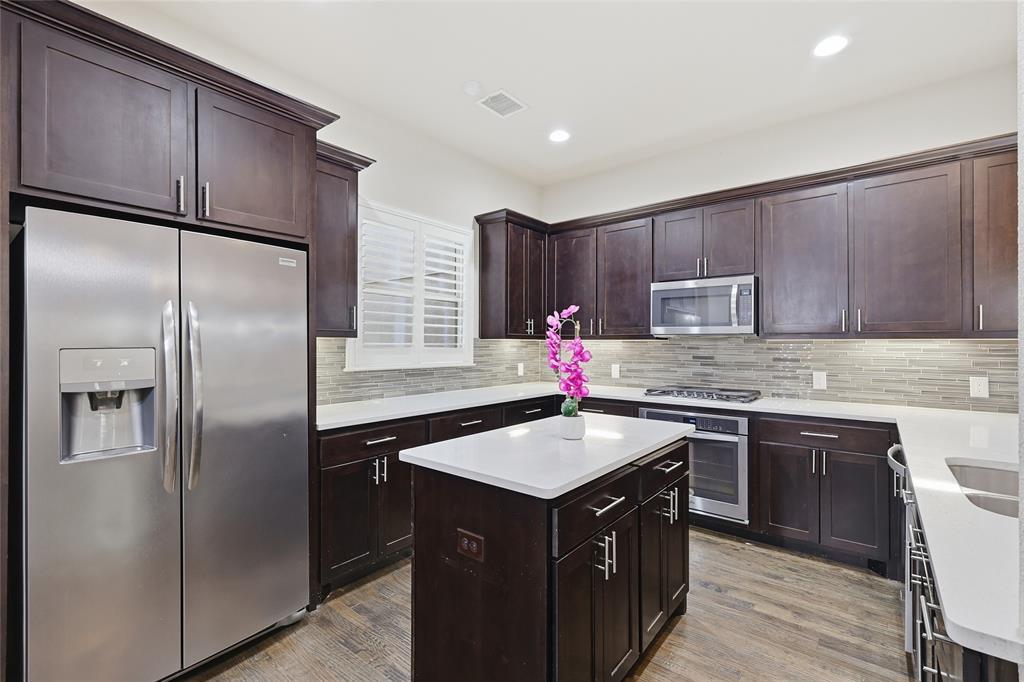 Riverside Point - Residential