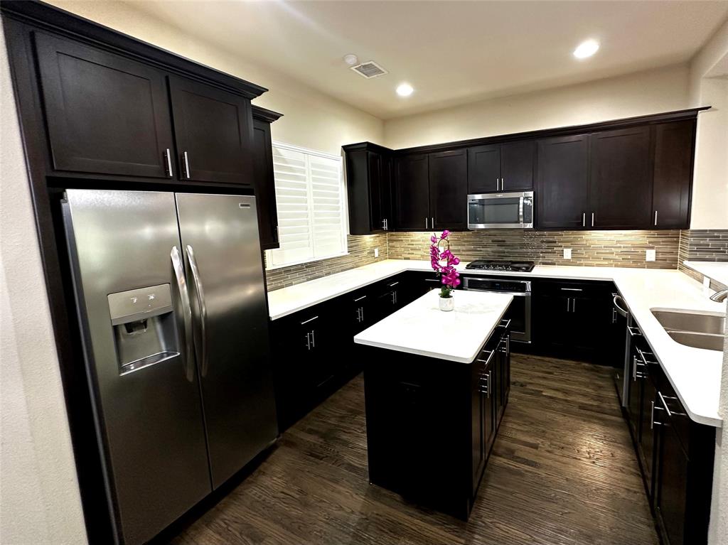 Riverside Point - Residential