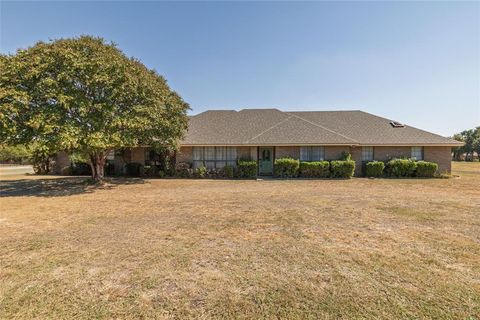 136 Lakeview Drive Aledo TX 76008