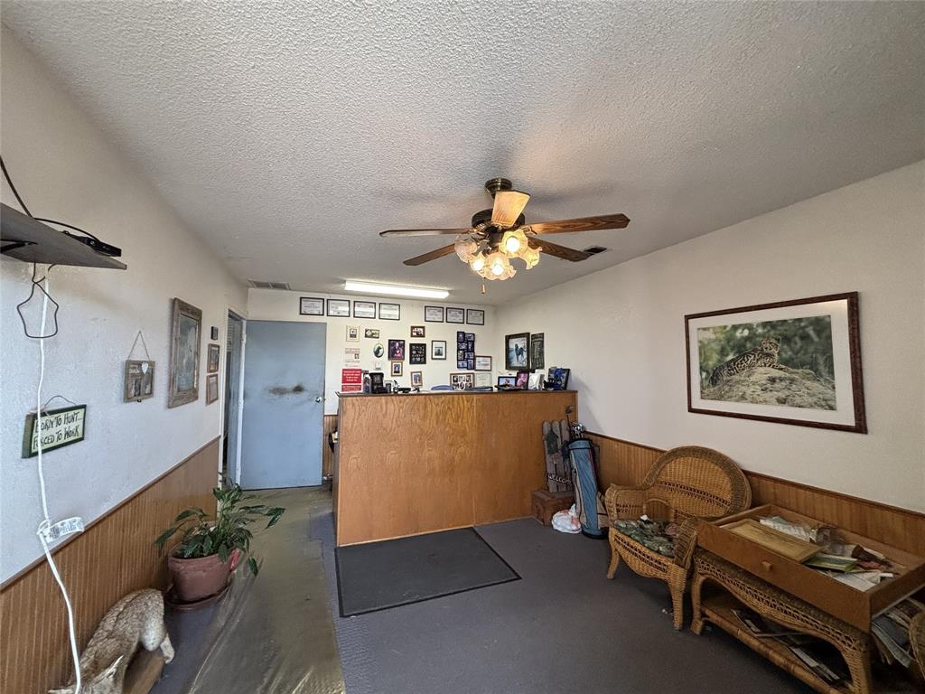 Traders Circle Add - Commercial Sale