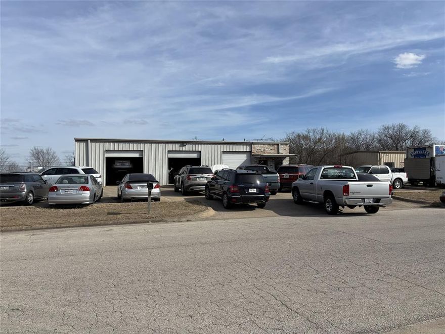 Conveniently located just off I-30 and Traders Road, this long-standing auto repair shop has been serving customers since 1998, offering a wide range of repair services. The 65 x 45 building is designed for expansion and features six 10 x 10 bay doors, a 7,000 lb lift, a 9,000 lb lift, a 60-gallon air compressor, and most tools (with a few exceptions). Inside, there’s an 11 x 17 office, an 11 x 11 break room, a 6 x 11 full bath, and a parts storage area. The back of the property is fenced, and the paved front lot provides plenty of parking space.