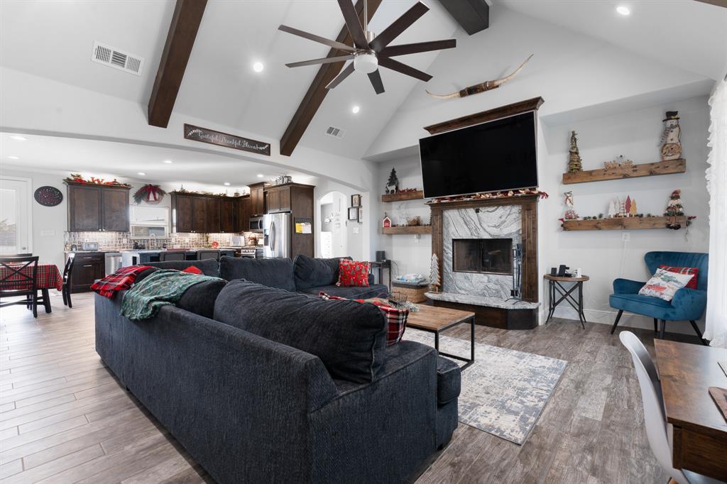 6033 Berry Ridge Lane