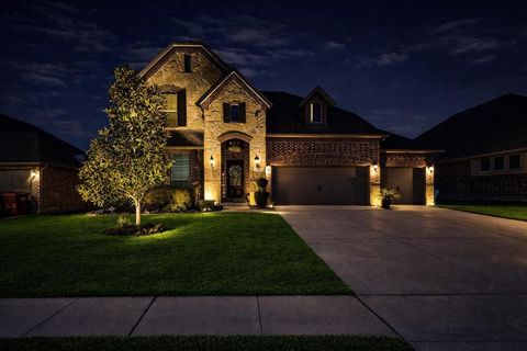 320 Sherbrook Street Van Alstyne TX 75495