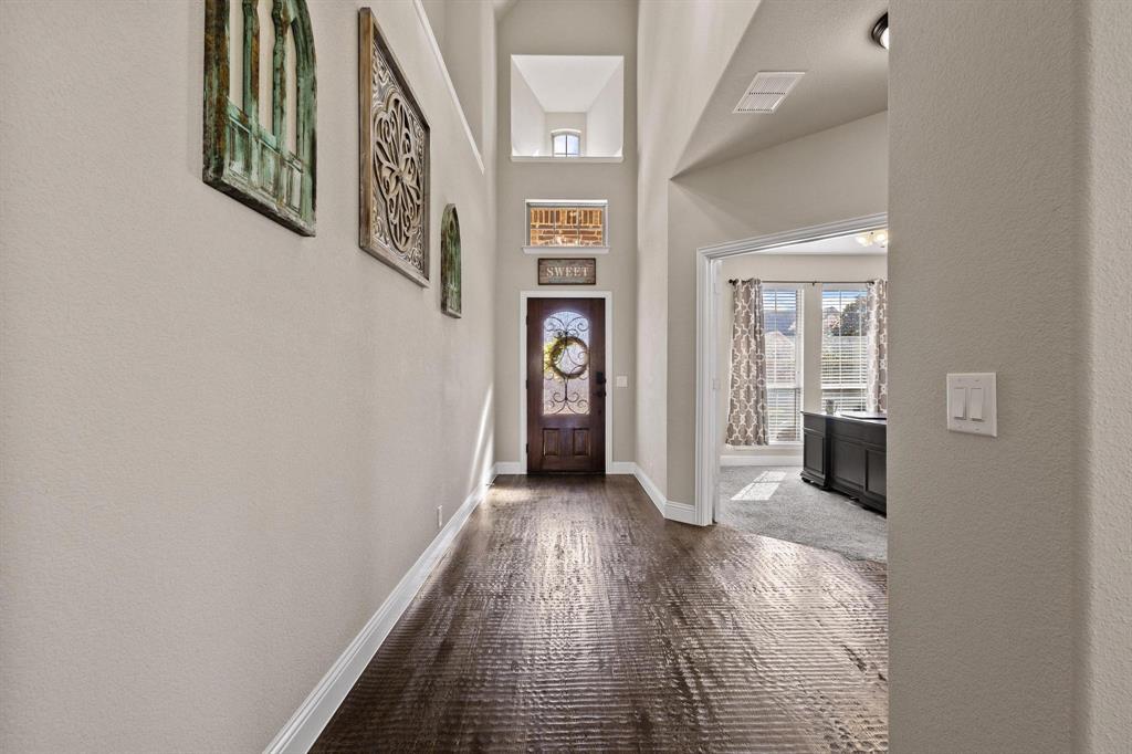 320 Sherbrook Street