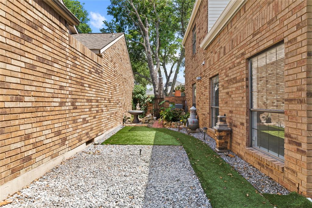 2707 Garden Springs Drive