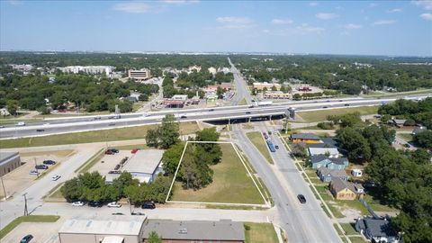 201 N Riverside Drive Fort Worth TX 76111